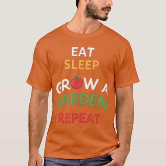 面白いゲーマーが寝て食べる庭づくりを繰り返すデザイン Tシャツ (正面)