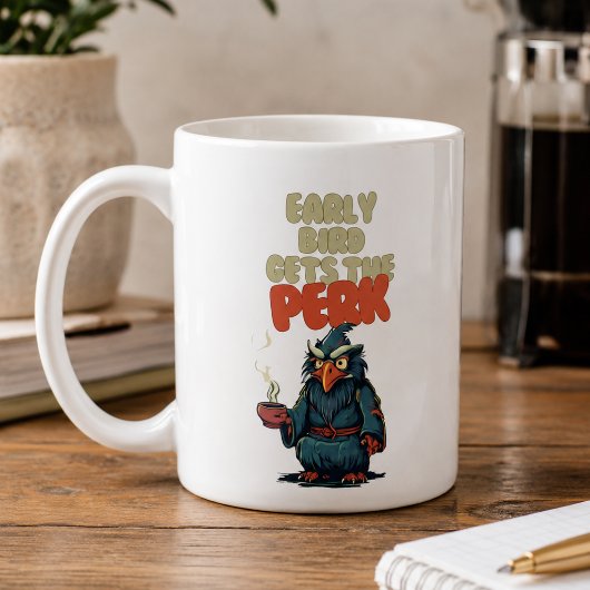面白いコーヒーマグを持つフクロウ コーヒーマグカップ