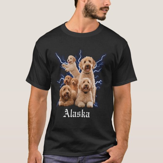 面白いゴールデンドゥードル海賊版アラスカ Tシャツ (正面)