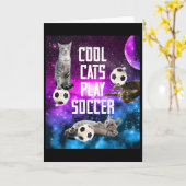 面白いサッカーデザインの猫 カード (黄色い花)