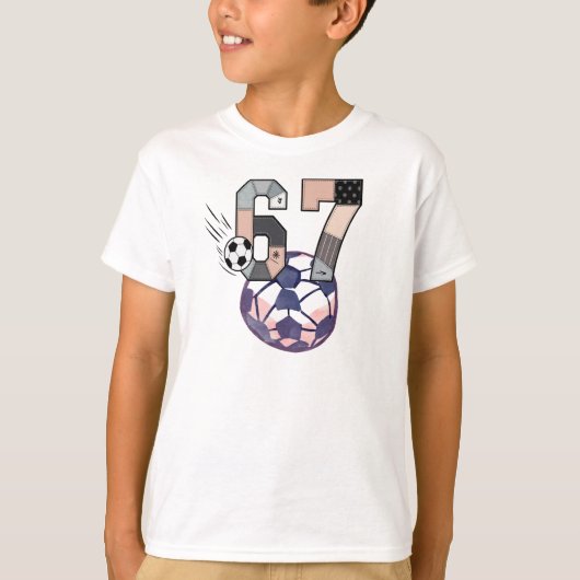 面白いシックスセブンサッカーデザイン Tシャツ (正面)