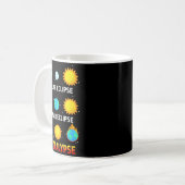 面白いシャツ 太陽の皆既日食 月の皆既月食 終末 コーヒーマグカップ (正面左)