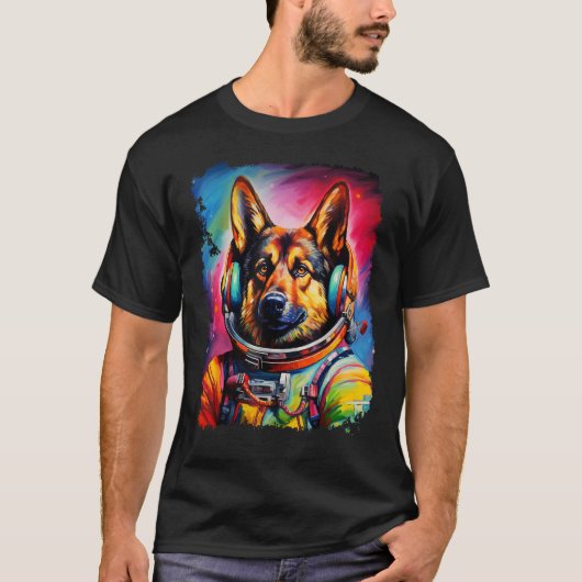 面白いジャーマンシェパードスペース Tシャツ (正面)