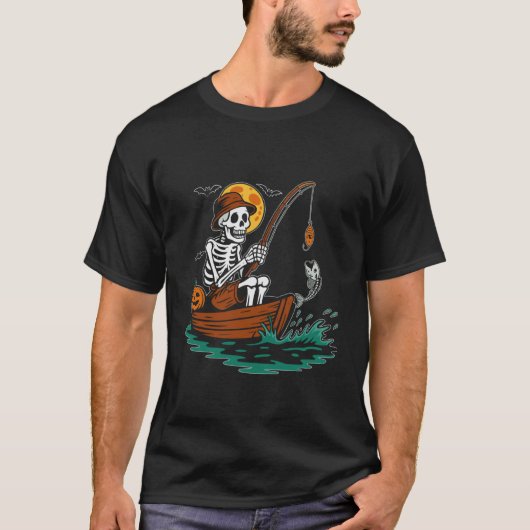 面白いスケルトン釣り好きボートハロウィンフィッシュ Tシャツ (正面)