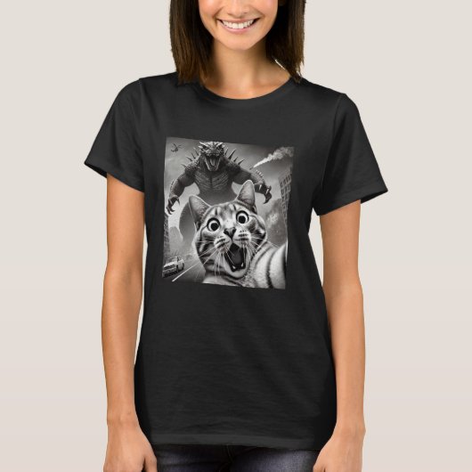 面白いセルフィーに驚いた猫のユーモア・怪獣・ビル Tシャツ (正面)