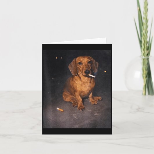 面白いダックスフンドが煙草を吸うミーム 犬ミーム カード (正面)