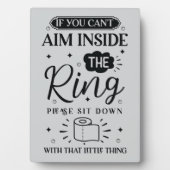 面白いトイレの言葉 狙えないなら座ってよ フォトプラーク (正面)