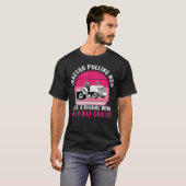 面白いトラクターを引くママ 母トラクター プルワーママ 女性 Tシャツ (正面フル)
