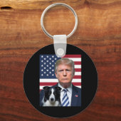 面白いトランプとボーダーコリーの犬の米国旗の選挙 キーホルダー (正面)