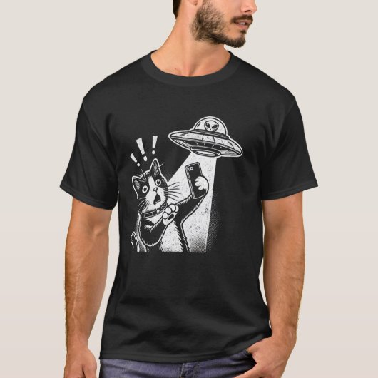 面白いネコ エイリアン UFO 遭遇 SF セルフィー Tシャツ (正面)