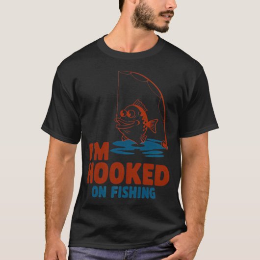 面白いネタバレ注意 釣りが大好きです Tシャツ (正面)
