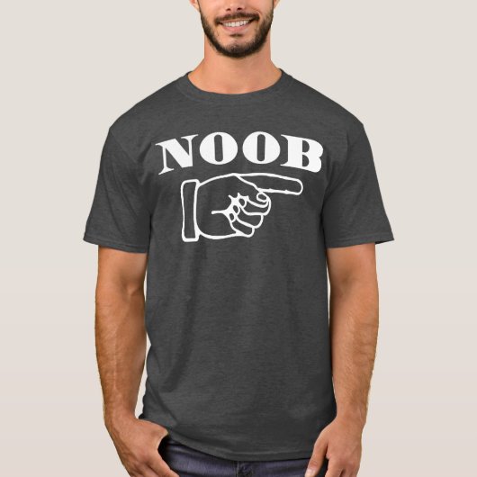 面白いノーブ+ゲーミング 私はノーブゲーマーと一緒です 面白い Tシャツ (正面)