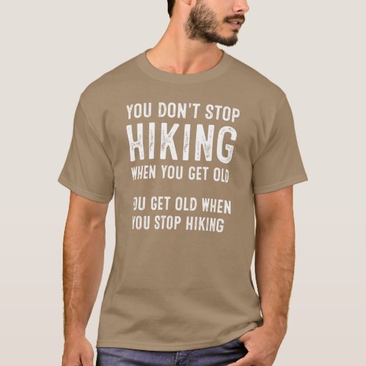 面白いハイキング好きな友達 Tシャツ (正面)
