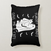 面白いハロウィン忘れ猫幽霊キャンディ与えメ猫 アクセントクッション (正面(垂直))