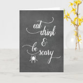 面白いハロウィン食べドリンクと恐ろしいタイポグラフィ カード (黄色い花)