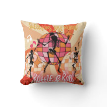 面白いハロウィーンのスケルトンがラトルしたい転が&