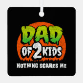 面白いハロウィーン何も怖い2つの子供のパパ メタルオーナメント (裏面)