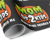 面白いハロウィーン何も怖い2人の子供の母 ラッピングペーパー (ロールコーナー)