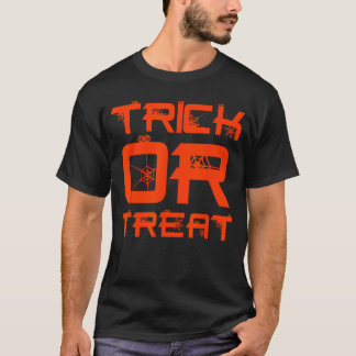 面白いハロウィーン少年スパイダーウェブトリックまたはトリートット Tシャツ