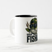 面白いバス釣り ツートーンマグカップ (正面左)