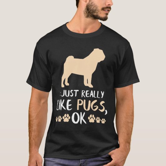 面白いパグのギフト 面白い犬好き パグママのギフト クラス Tシャツ (正面)