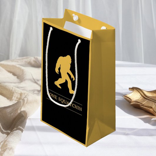 面白いビッグフットがサスカッチ探しに消えた スモールペーパーバッグ