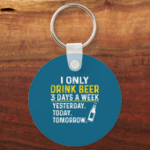 面白いビールラバーTシャツ キーホルダー (正面)