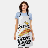 面白いピザの女王のクッキングエプロン 女性 かわいいギフト エプロン (着用した状態)