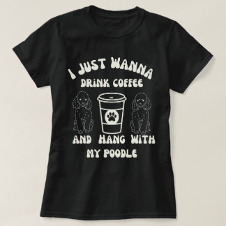 面白いプードルのコーヒー愛好家 Tシャツ