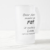 面白いマグカップのビール引用文男の誕生日ユーモアの贈り物 フロストグラスビールジョッキ (正面右)