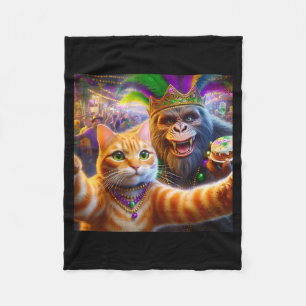 面白いマルディグラ+セルフィー+猫+ビッグフットの引用 フリースブランケット