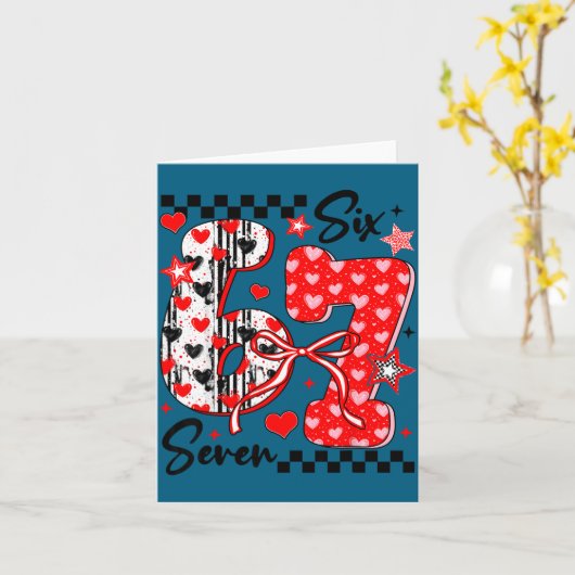 面白いミーム バレンタイン 6 7 67 バレンタイン ハート カード (黄色い花)