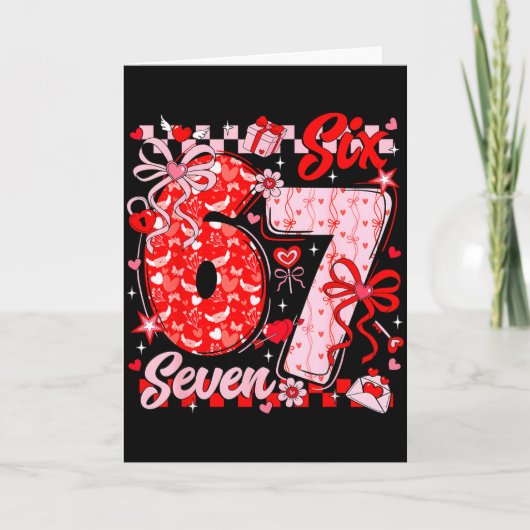 面白いミーム 六 七 バレンタインデー 6 7 ハート 男 カード (正面)