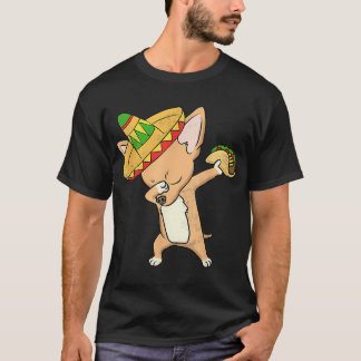 面白いメキシコのチワワ犬タコダビングシンコデ Tシャツ