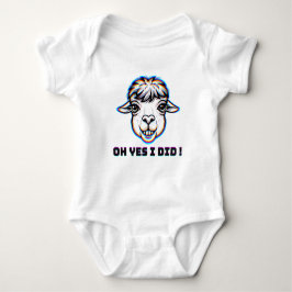 面白いリラックスできるラマのグリッチアート「Oh Yes I Did」 ベビーボディスーツ