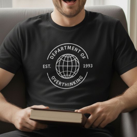 面白いレトロ風過剰思考部内向型デザイン Tシャツ