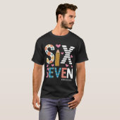 面白い六七のミーム:先生が6-7を説明する Tシャツ (正面フル)