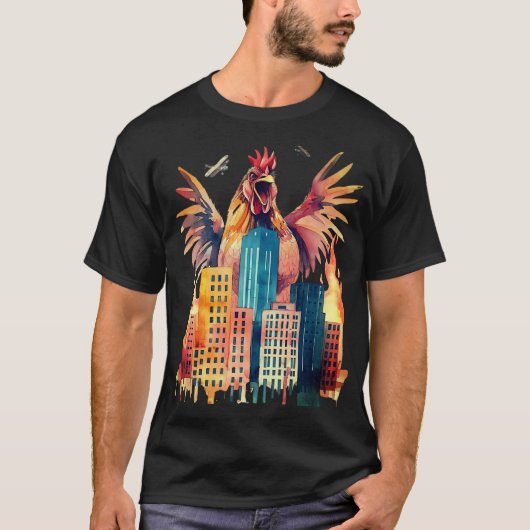 面白い動物 - 都市を攻撃する巨大なニワトリ Tシャツ (正面)