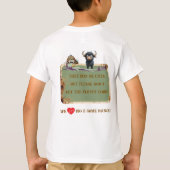 面白い子供たちはふわふわの牛ヤクを撫でない (1) Tシャツ (裏面)