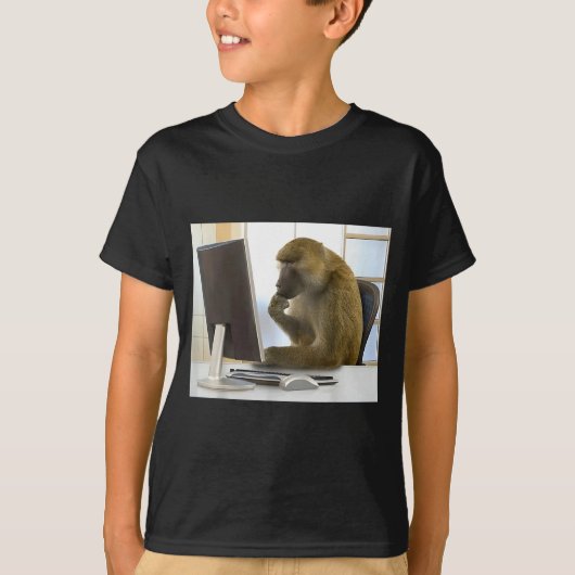 面白い思考するサル メメ オフィス 好奇心のある類人猿の脳 Tシャツ (正面)
