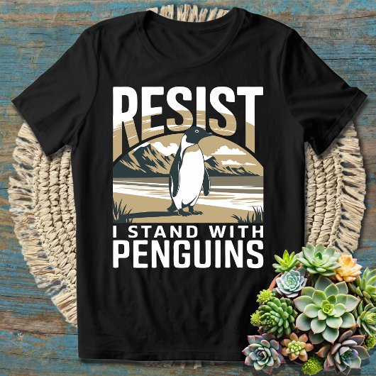 面白い抵抗ペンギン活動家 Tシャツ