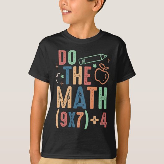 面白い数学の問題 67 ミーム 6 7 男の子 女の子 教える Tシャツ (正面)