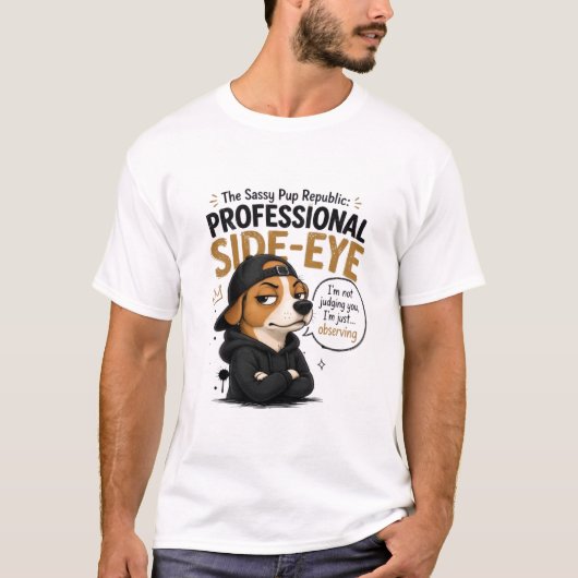 面白い斜視の犬 - "私はあなたを判断していません" Tシャツ (正面)