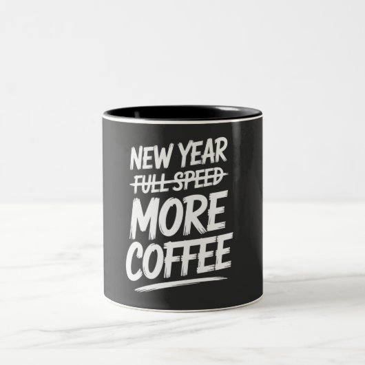 面白い新年のさらなるコーヒー 皮肉な決意表明 ツートーンマグカップ (中央)