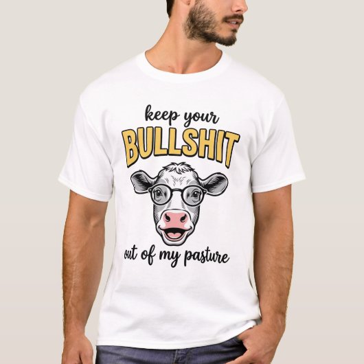 面白い牛の牧草地ビンテージTシャツデザイン_1 Tシャツ (正面)
