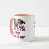 面白い犬 どこに行くの? マグカップ (正面左)