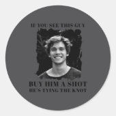 面白い独身パーティーの男性たち ラウンドシール (正面)