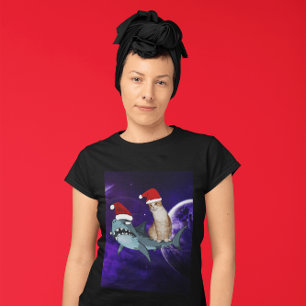 面白い猫とサメが宇宙でクリスマスTシャツ Tシャツ