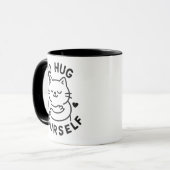 面白い猫のマグカップ – 自分を抱きしめて 自愛 ユーモア マグカップ (正面左)