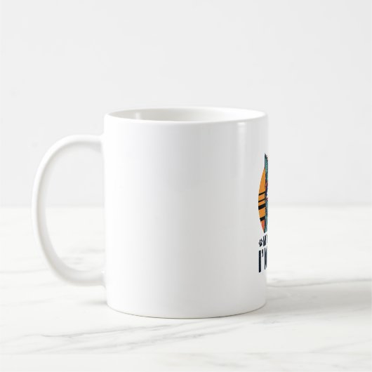 面白い猫は私をクールなヴィンテージだと思っている コーヒーマグカップ (左)